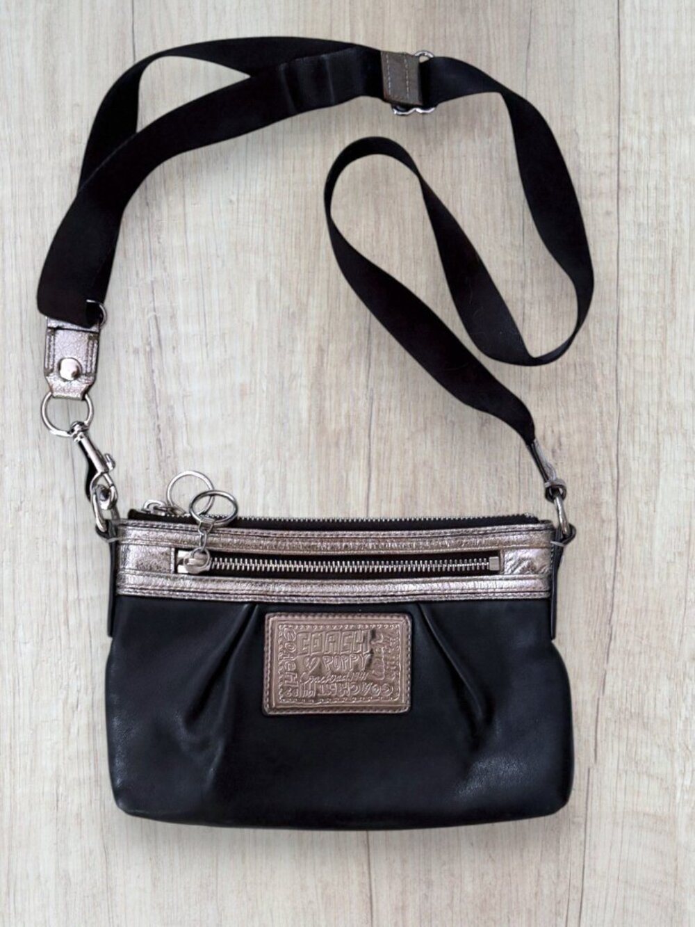 Coach Poppy Black Leather Crossbody Bag Bronze Metallic Trim Convertible Purse